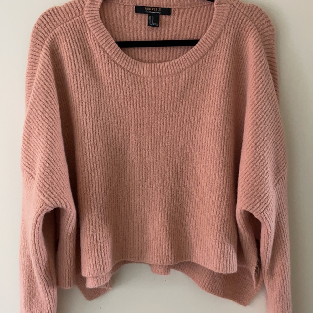 Pink Sweater - Picture 3 of 7